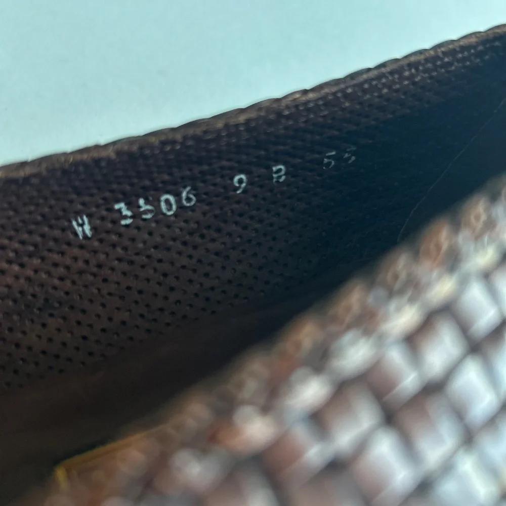 Cole Haan Brown Genuine Leather Weaving Loafers size 9 - Picture 15 of 16